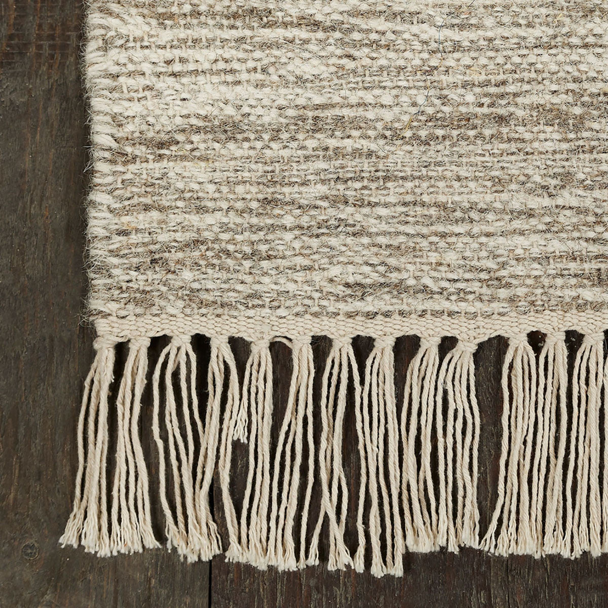 2' X 3' Vanilla Cream Geometric Flatweave Handmade Stain Resistant Area Rug With Fringe