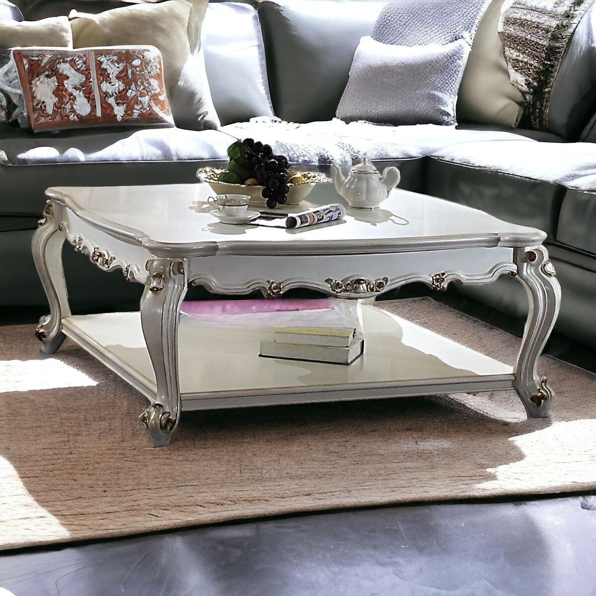 Mesa de centro rectangular de madera maciza de perla antigua de 47" y polirresina con estante