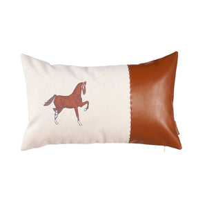Almohada lumbar de cuero sintético hecha a mano con cremallera con estampado animal de caballo beige de 20 "X 12" con bordado