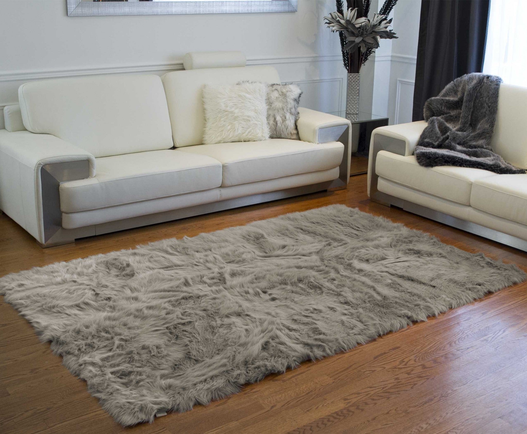Gray Faux Sheepskin Area Rug - 5' x 8'
