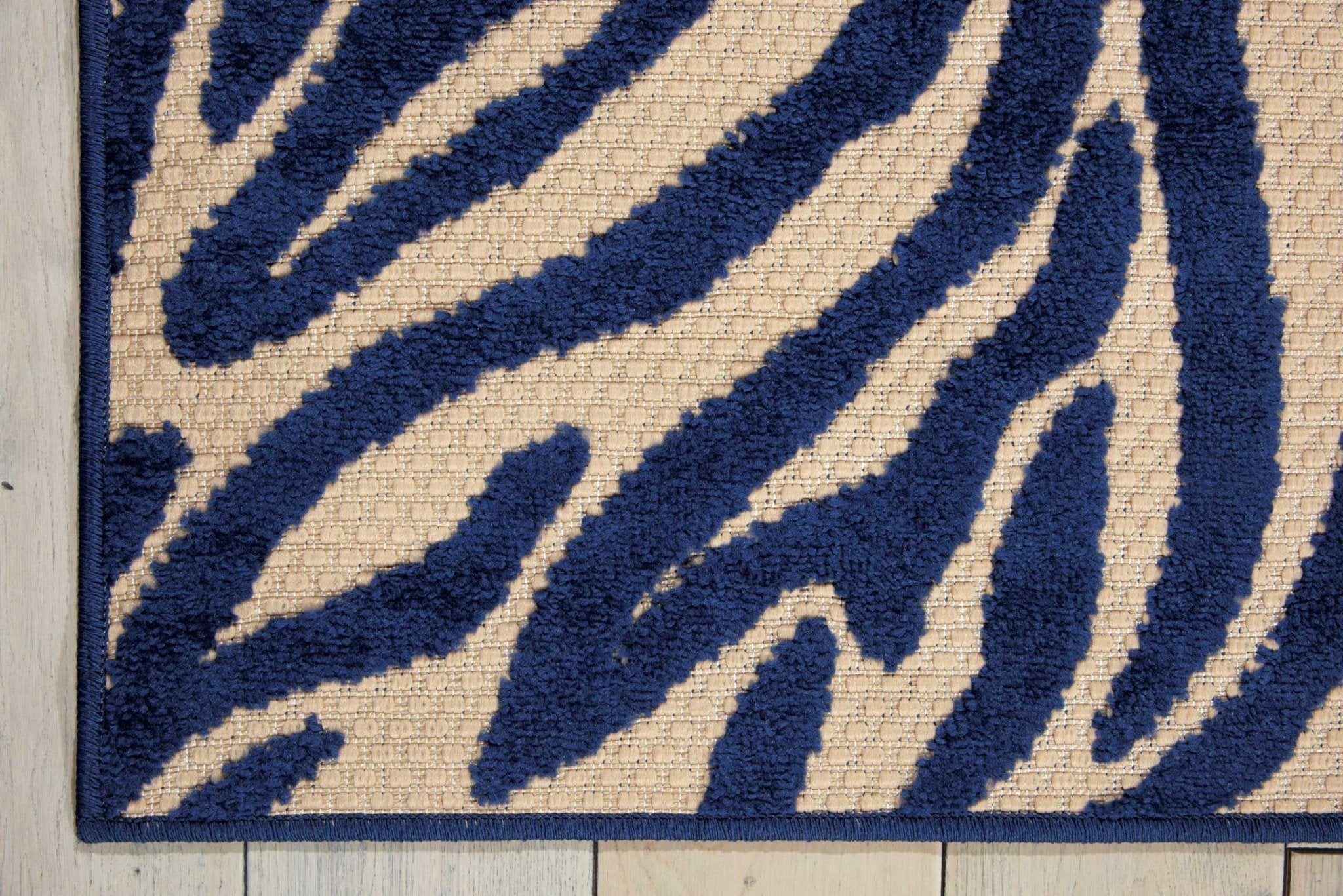 Navy Zebra Pattern Indoor Outdoor Area Rug - 5’ x 8’