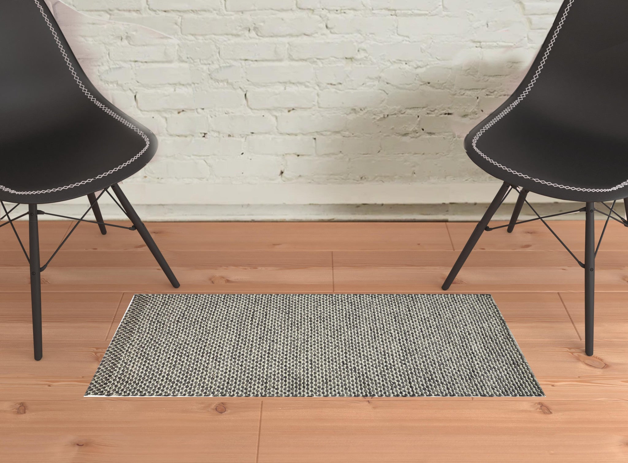 4' X 6' Gray And Ivory Wool Floral Hand Woven Stain Resistant Area Rug