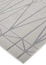 4' X 6' White Silver And Gray Geometric Area Rug