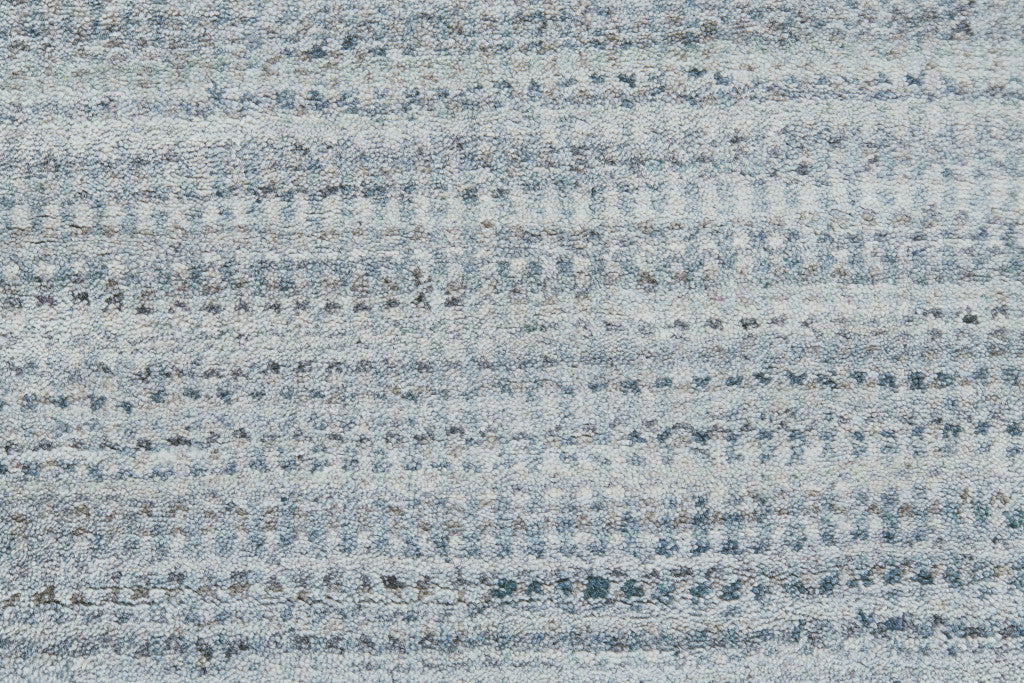 Green Blue And Tan Ombre Hand Woven Area Rug - 4' x 6'