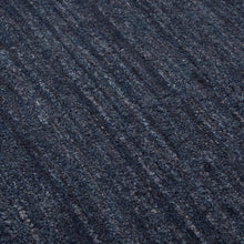 4' X 6' Gray And Black Hand Woven Area Rug