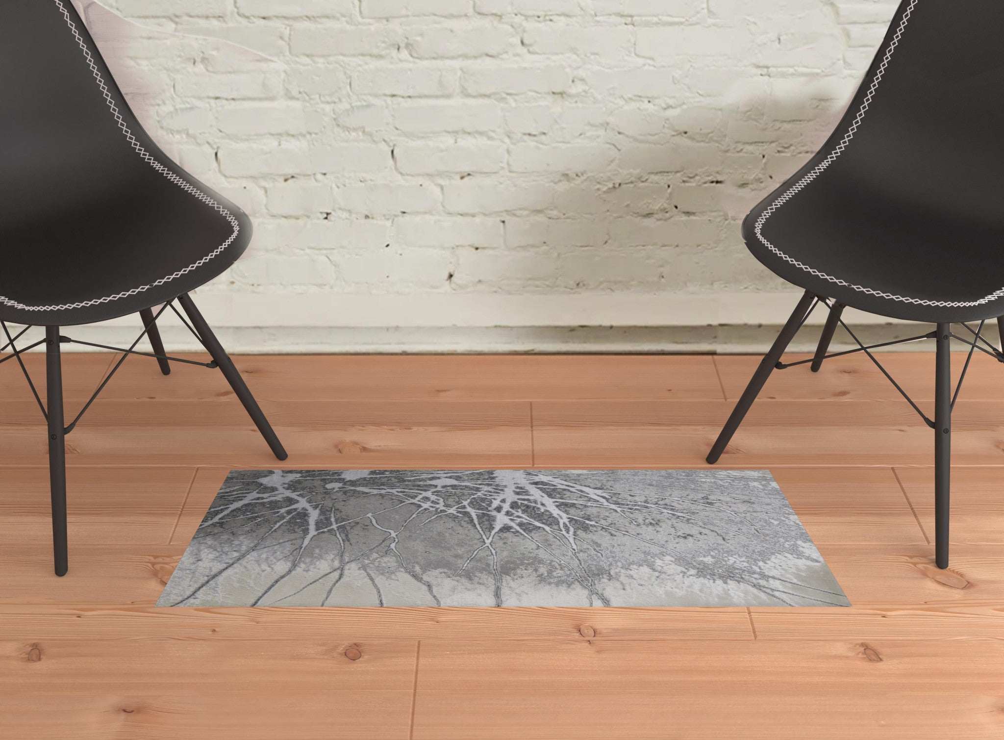 4' X 6' Gray Silver And Ivory Abstract Power Loom Area Rug