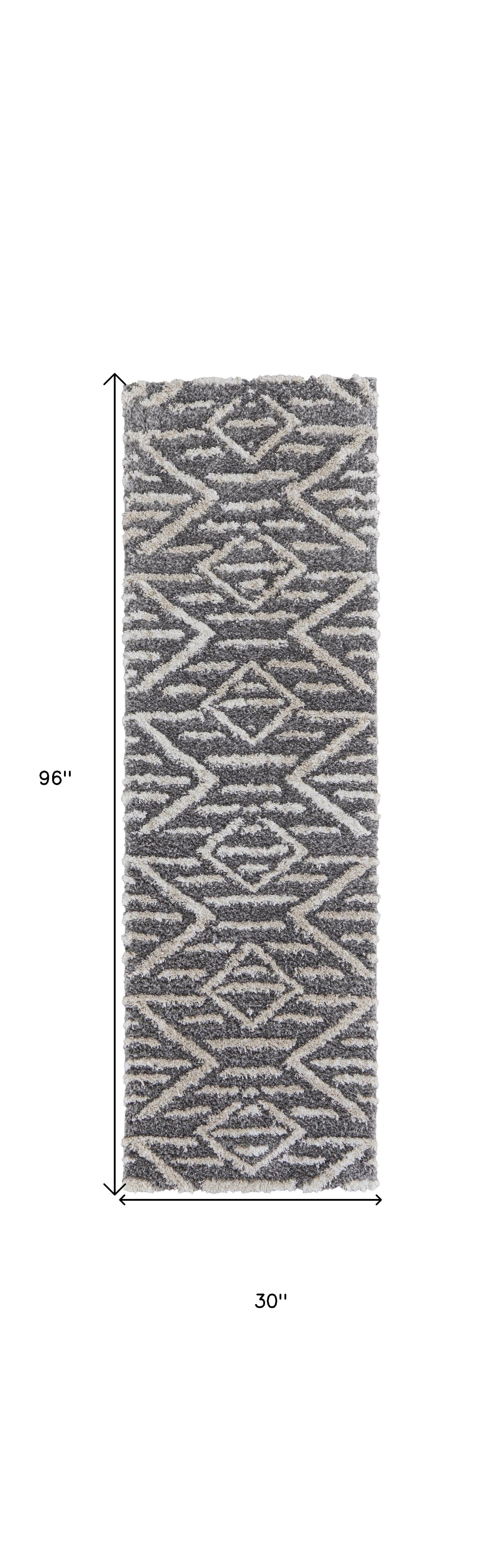 4' X 6' Gray And Ivory Geometric Power Loom Stain Resistant Area Rug