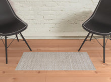 4' X 6' Ivory Striped Hand Woven Area Rug