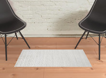 4' X 6' Ivory Striped Hand Woven Area Rug