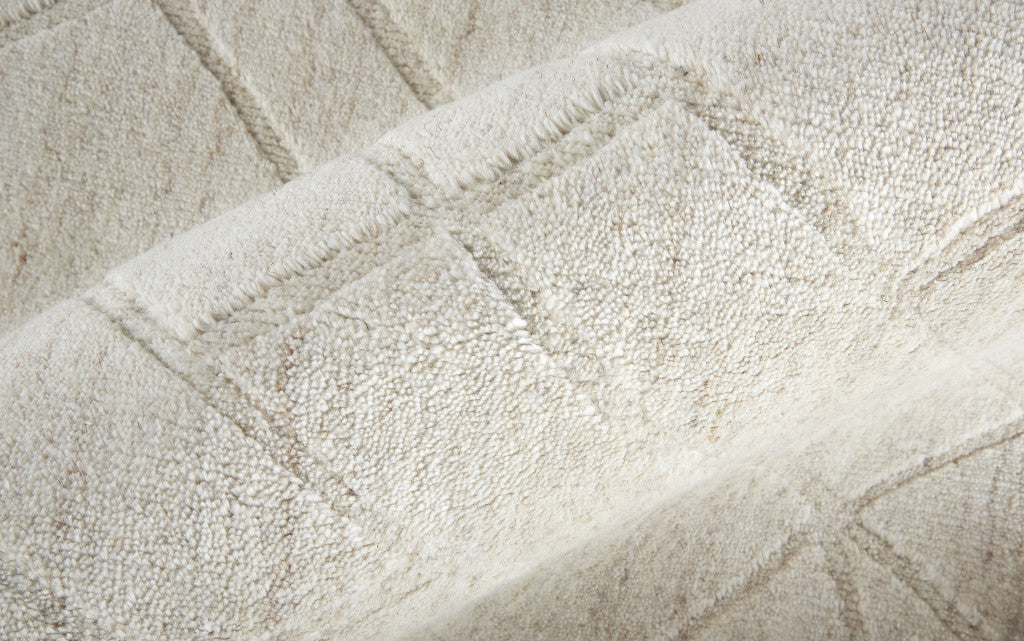 4' X 6' Ivory And Gray Striped Hand Woven Area Rug