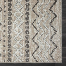 5' X 7' Beige Geometric Washable Area Rug