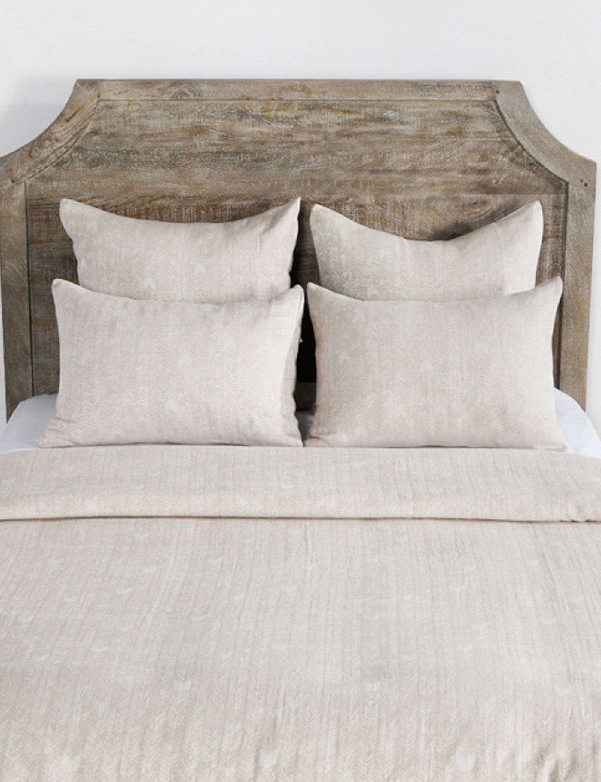 Beige Queen 100% Cotton 200 Tc Cotton Sateen Warp:-40S Weft:- 40S, Reed:- 126, Picks:- 76 Gsm-120 Thread Count Machine Washable Duvet Cover